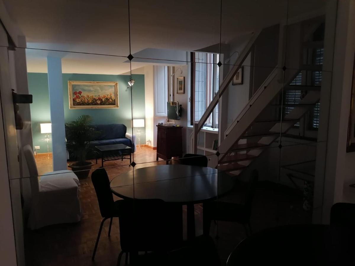 Vatican's Dreamy Loft Appartamento